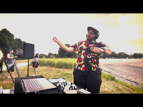 Migz - Live at Carson Beach