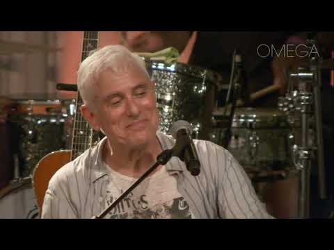 Jai Uttal Performs Samba Sada