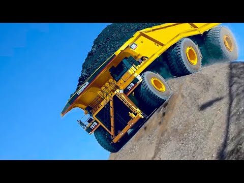 Unbelievable Truck Fails Compilation 2025 | Idiots at Work Caught on Camera #2