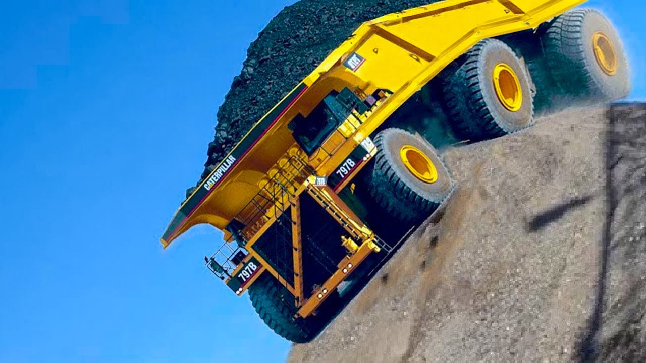 Dangerous Idiots Fastest Truck & Heavy Equipment Fails | Extreme Truck Idiots at Work#2 |Giga Tech