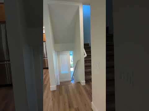 2 bed 2.5 bath Condo in Camden Park property video
