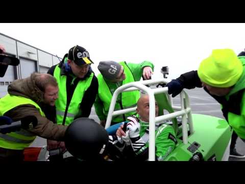 World's fastest viking - The fastest lawn mower in the world - 215 km/t i en gressklipper