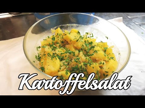 Insalata di Patate Tedesca ( Kartoffelsalat ) : una insalata di patate dal sapore unico . Buonissima