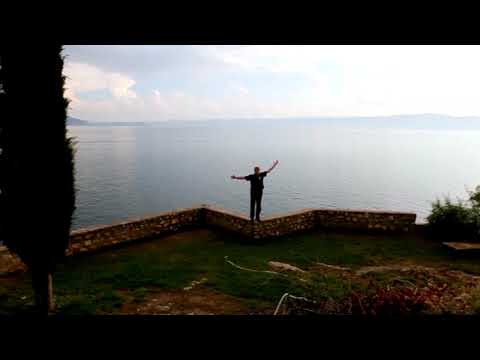 BOBI ANDE - MAKEONIJO PRADEDOVINO