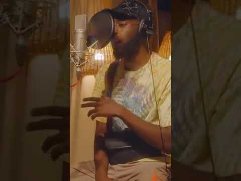 BAKARI - Bienvenue dans le stud' •EP. 3