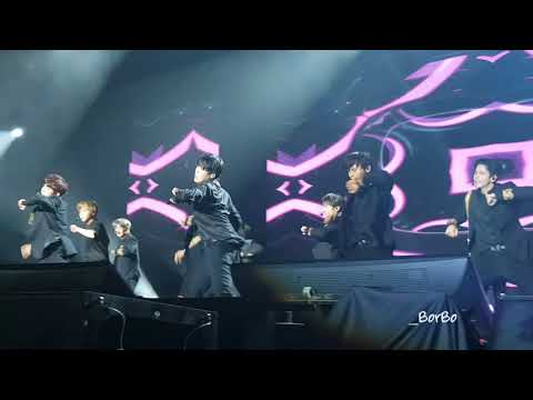 180119 Wanna One Fan Meeting in KL - Burn it up [ Woojin Focus ]