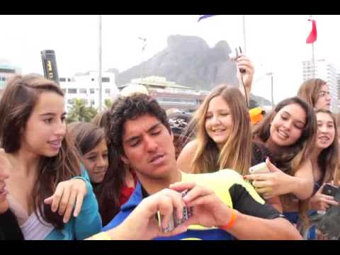 MEDINA and TOLEDO HARASSED BY TEENAGERS  AT WSL 2013 - MAD 🤣