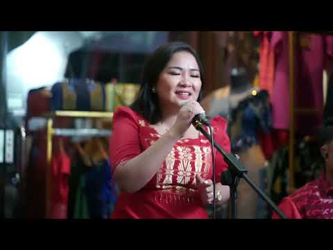 Averiana Barus - Tading Botolna (Official Live Record)