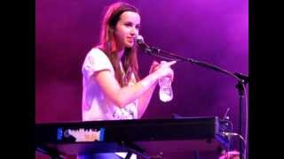Holly Miranda -  Everytime I Go To Sleep (Live)