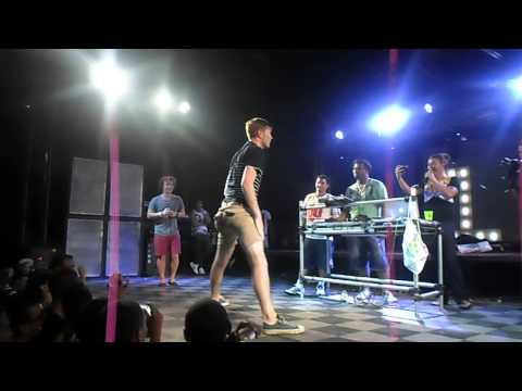 Favela Party Dance Off