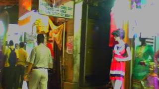 Shopping at Kalba Devi Market in Mumbai