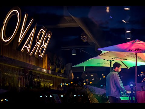 Bravo Cafe Sunset - Nacho Bolognani