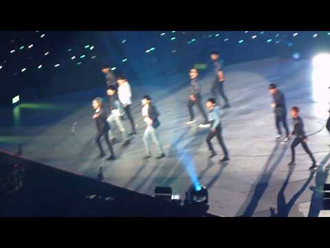 170728 SMTOWN TOKYO DOME - SHINee Replay intro