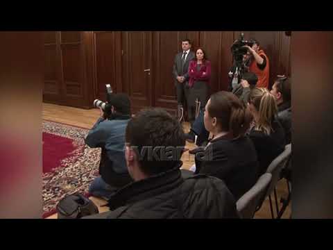 Deklarata e Topit: Politika të heshtë dhe të flasë drejtësia për 21 Janarin-(9 Shkurt 2011)