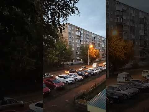 Едут друг за другом музон на всю слушают! Закон о тишине не работает или ???????