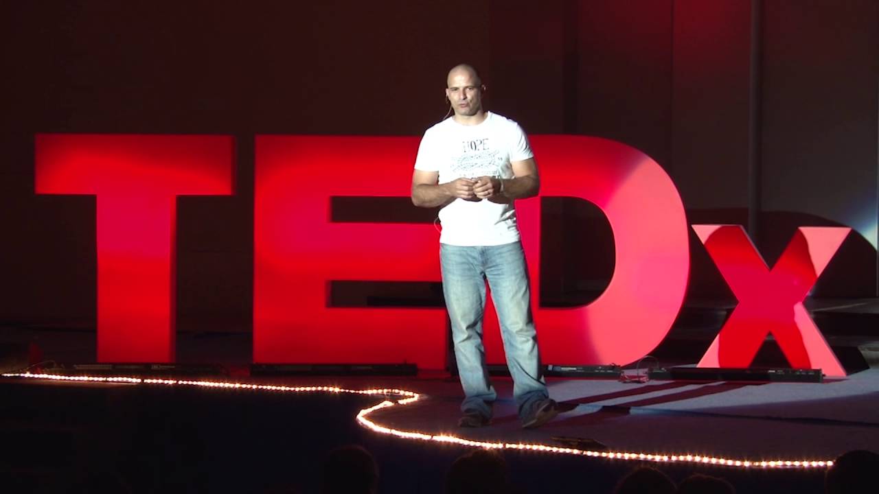 En busca de nuevos modelos a seguir | Mauricio Aymes | TEDxTecdeMtyCuernavaca