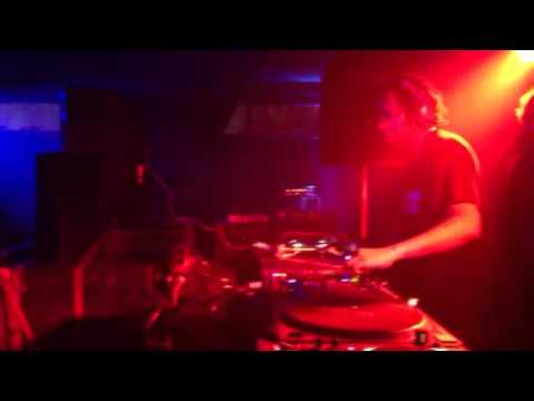 3.3.13 Hakim Murphy @ Concrete // Starfields