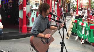 Beatles, Blackbird (cover) - Busking in the streets of London, UK