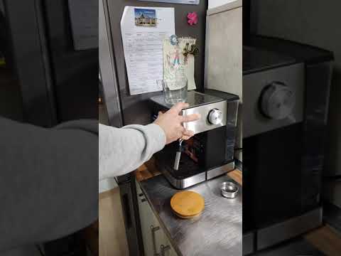 Video Cecotec Power Espresso 20 Matic