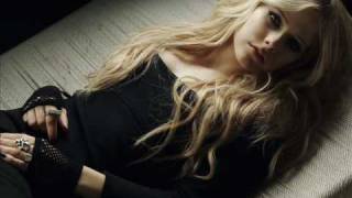 Avril Lavigne-Kiss Me