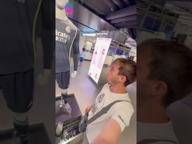 Vídeo relacionado con Real Madrid Camiseta de visitante 25 2/26 para Adultos - Talla XL - Temporada 2025/2026 - Camiseta de fútbol Hombre - Producto Oficial para Fans