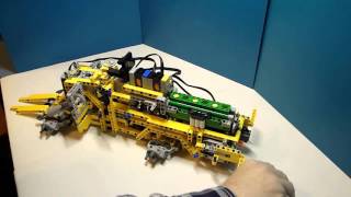 LEGO Technic Автопогрузчик Volvo L350F с дистанционным управлением (42030) - відео 4