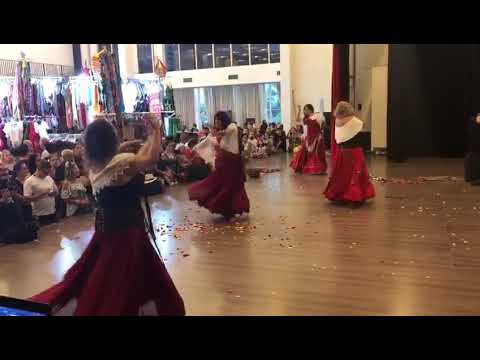 Dança Cigana - Rosas e Punhais