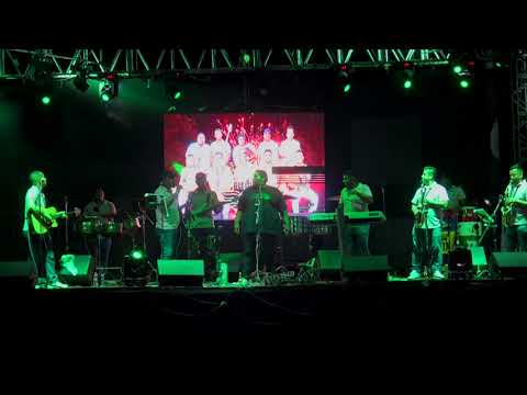 Ritmo J y B- Corrido de los Tapia/Corrido de Tarran y Cuinique (En Vivo)