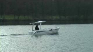 preview picture of video 'Solbåd ved Ry - Solar Powered boat at Ry, Denmark'