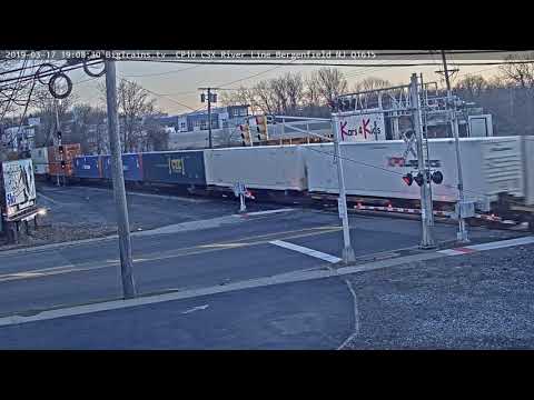 3- 17-2019 19:07 sb stack CSX 407, 967, switcher 1213  Q004