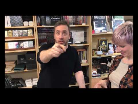 Lucky Card : The Definitive Guide by Wayne Dobson