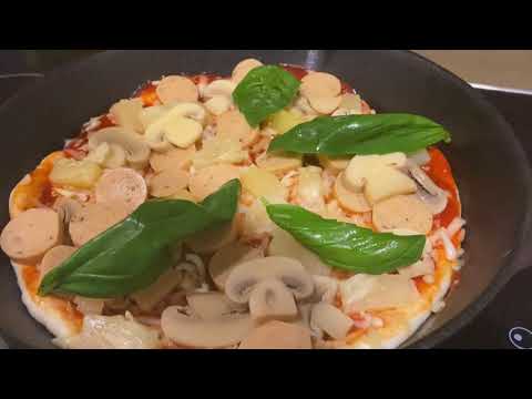 How to... Homemade Pizza - Bachelor Cooking
