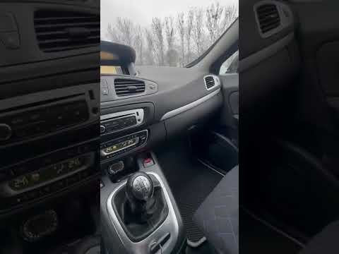 фото renault grand scenic iii 0