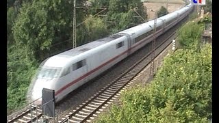 preview picture of video 'Misc. Trains / ICE, IC, IR, RE, Güterzug BR151, Uhingen-West, 20.09.2009.'