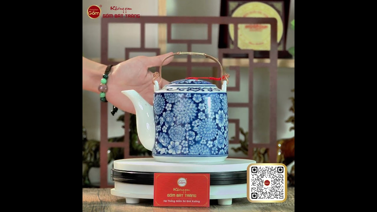 Ấm Tích Bát Tràng Men Lam Vẽ Ngàn Hoa