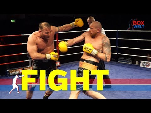 Boris Estenfelder vs Roman Gorst - 10 rounds heavy - 06.10.2019 - Grosse Freiheit 36, Hamburg