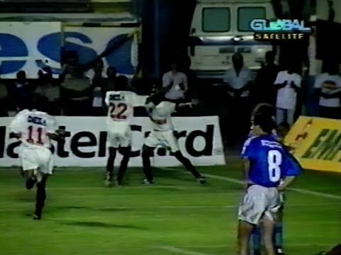 UNIVERSITARIO 2 - Emelec 1 1994 - Copa Libertadores (Part 1)