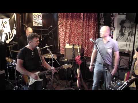 02-04-2017 - Double U Blues in café Legends, Ede