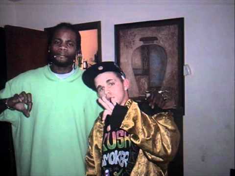 DJ Nigga Mic M.O.B. screwed and chopped MURDA WORTH