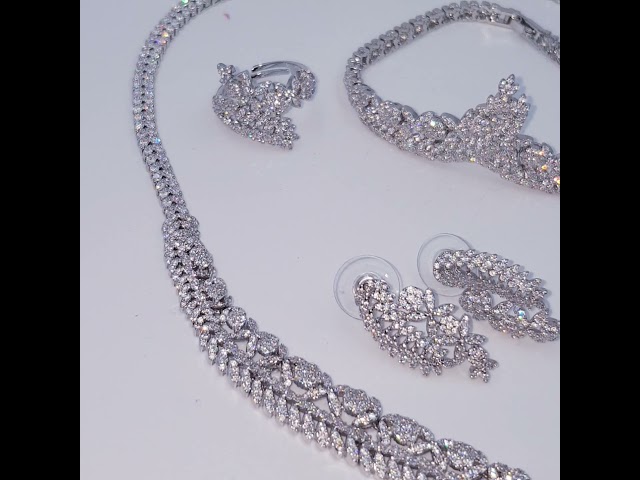 طقم زركون مناسبات فضي ورود