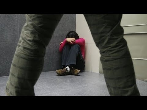 Cómo signar Defensor De Menores en LSE