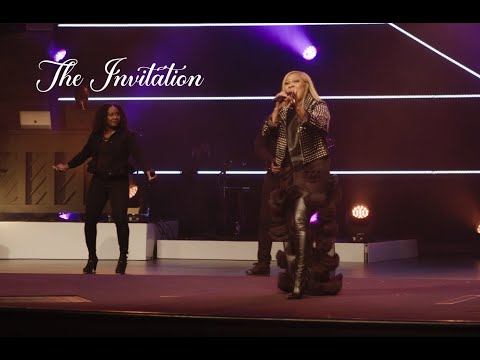 Isabel Davis  |  The Invitation