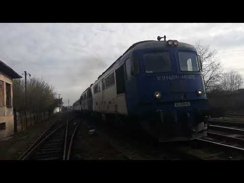 Manevre şi plecare IR 687 din Staţia CF Satu Mare