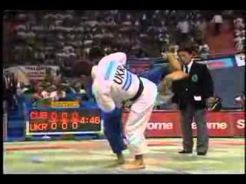 JUDO 2001 World Championships: Musa Nastuyev (UKR) - Yordanis Arencibia (CUB)