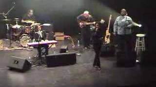 Angela Johnson feat. Lisala  "Walkin"