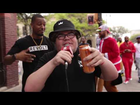 Just Juice (@JustTheJuice) spits bars for DJ Damage in Austin | Man On The Streets