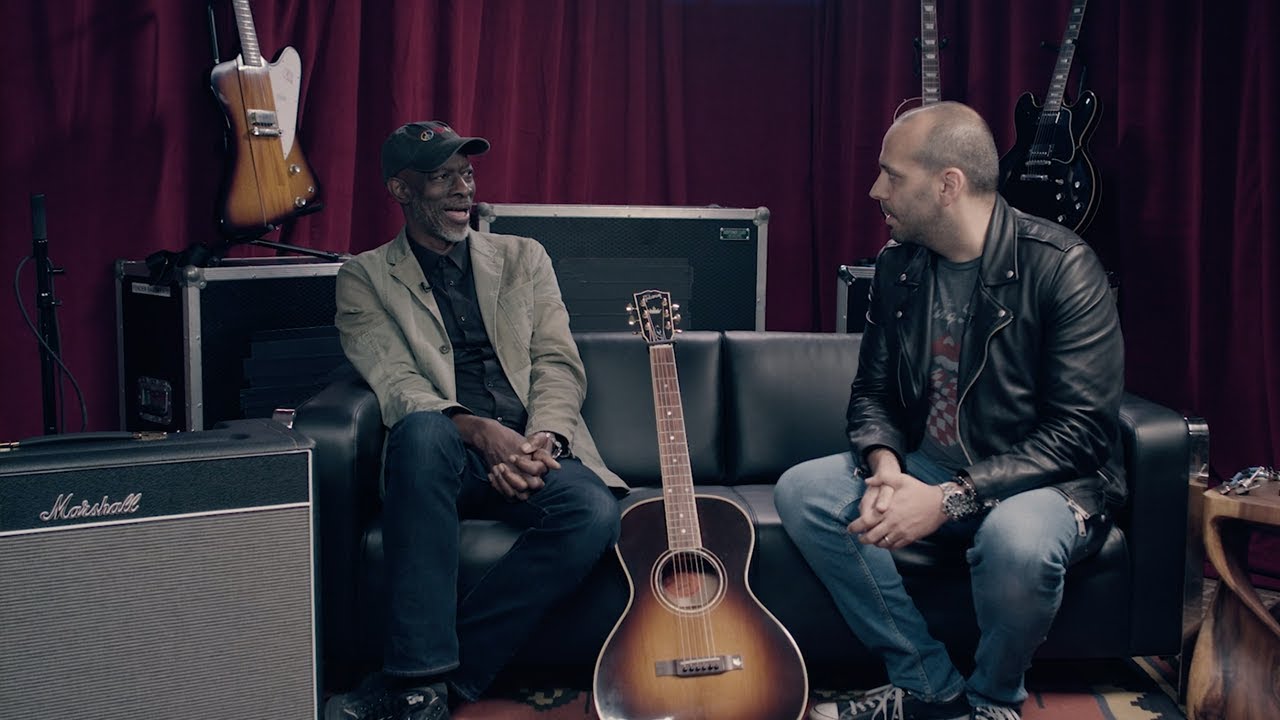 Mark Agnesi From Gibson Guitar Talks With Keb' Mo' - YouTube