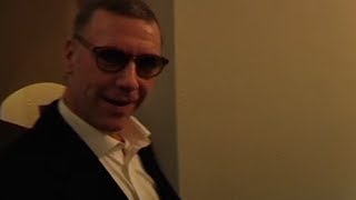 Här har Mikael Persbrandt precis fått sin fängelsedom