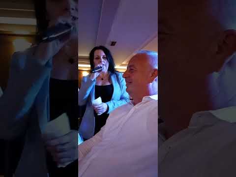 lezi koko ljubim te u oko