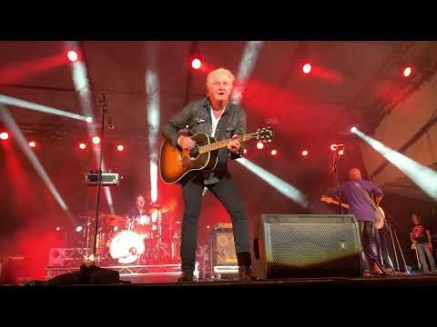 Untouchable One - Tom Cochrane at Rock the River 2023